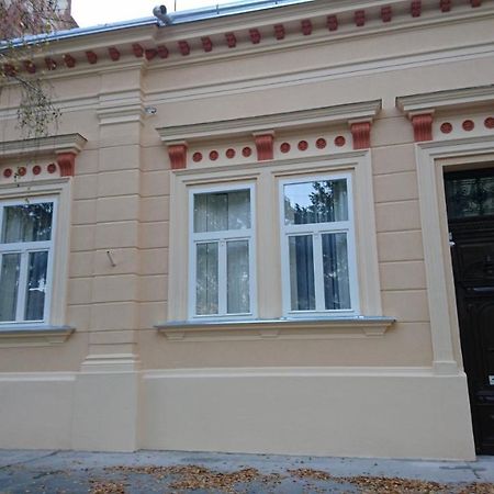 Konzul -Top Apartment, Strict Center, Parking Ösek Dış mekan fotoğraf