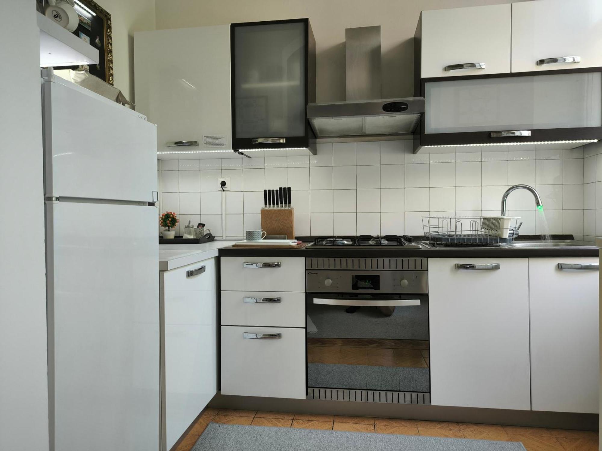Konzul -Top Apartment, Strict Center, Parking Ösek Dış mekan fotoğraf