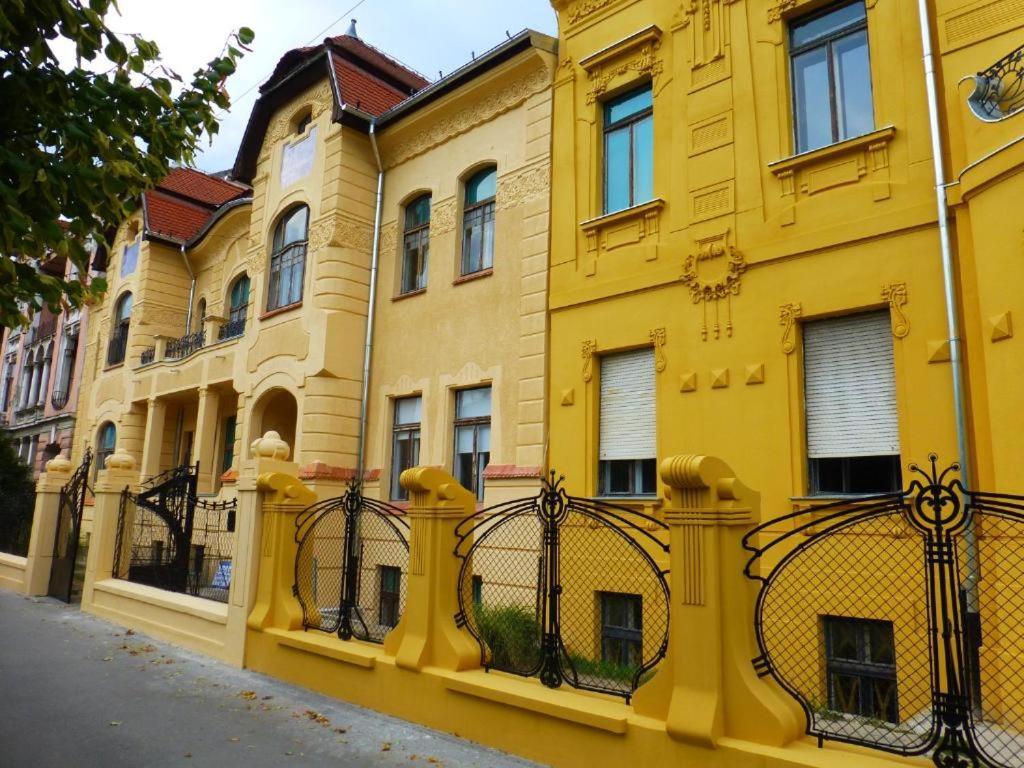 Konzul -Top Apartment, Strict Center, Parking Ösek Dış mekan fotoğraf