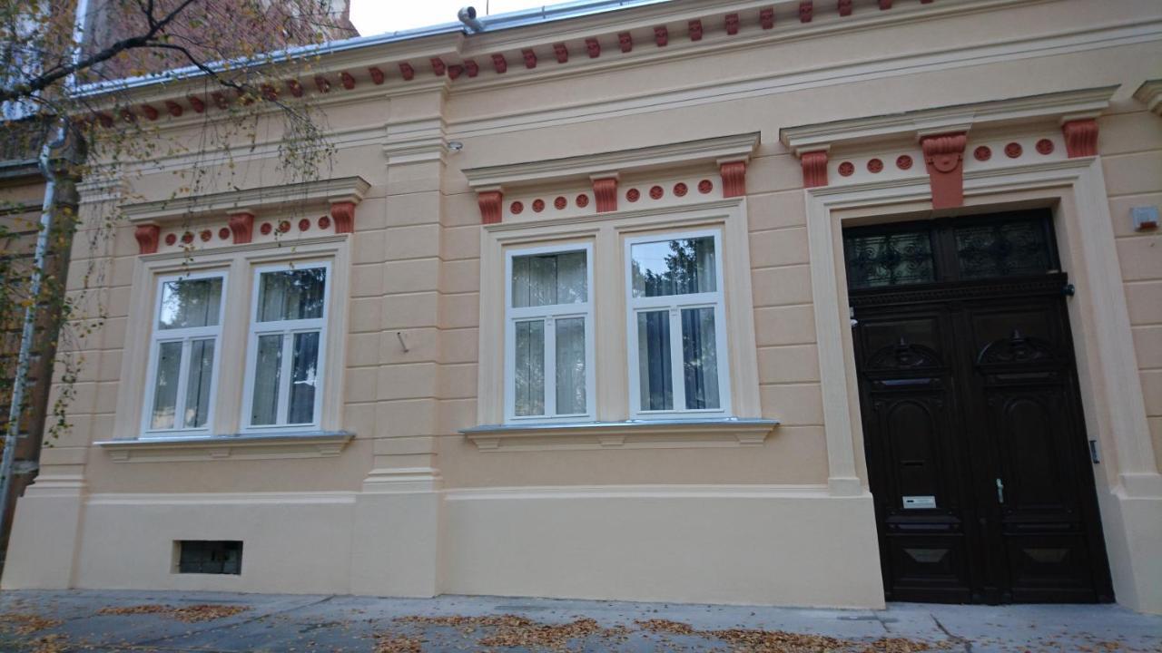 Konzul -Top Apartment, Strict Center, Parking Ösek Dış mekan fotoğraf